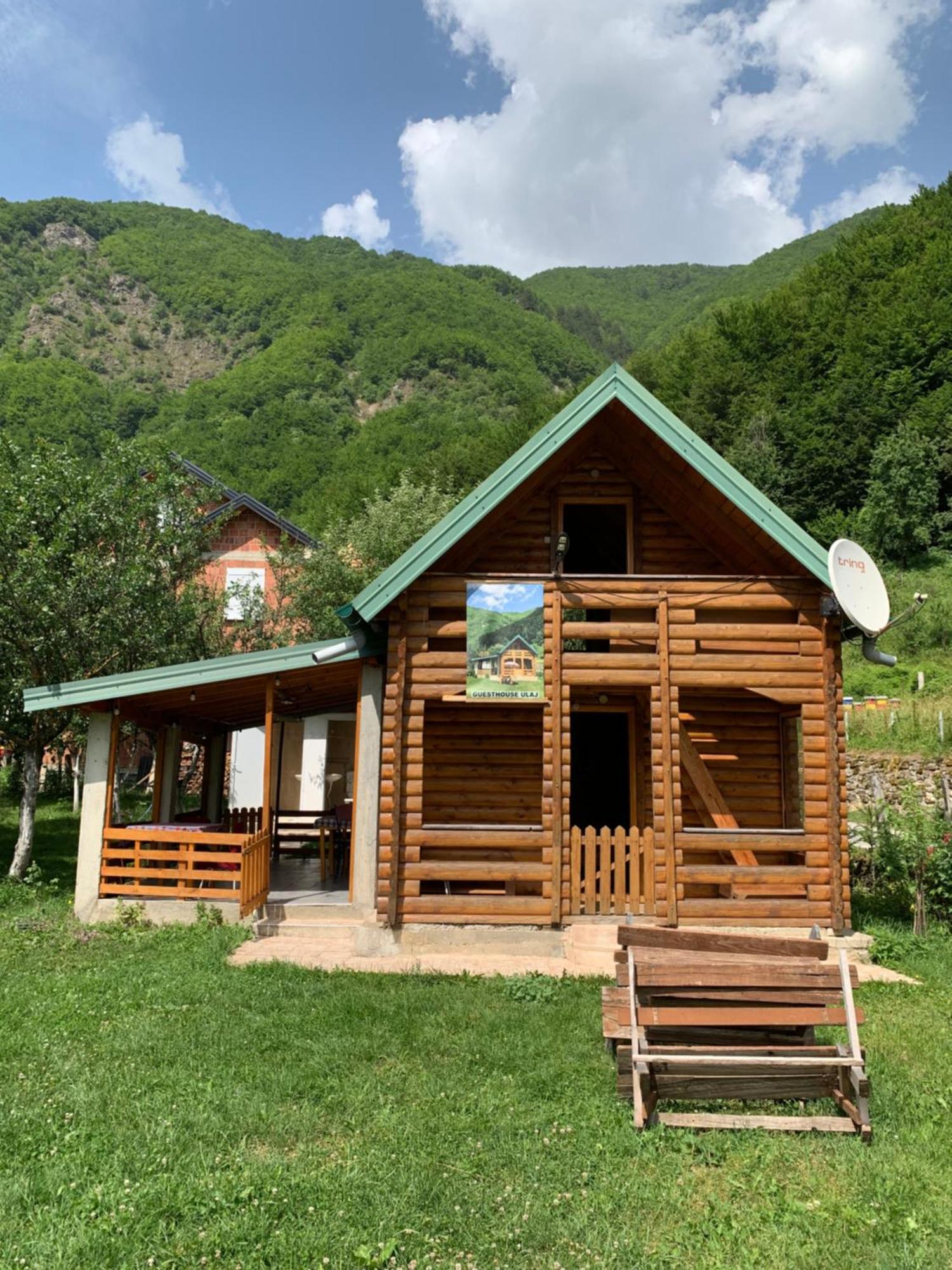 Guest House Ulaj Vuthaj Exterior photo